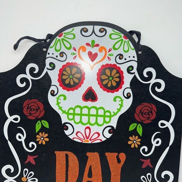 Halloween Decoration Day of The Dead Sugar Skull Hanging Sign - Picture 2 of 7